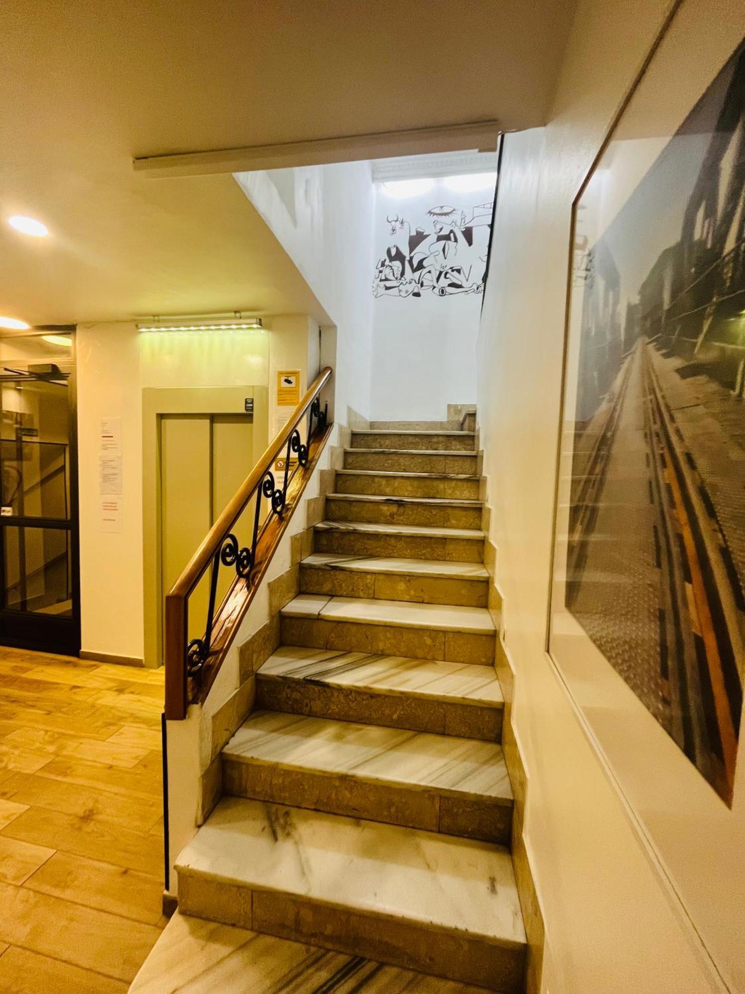 Hostal Las Vegas Madrid Eksteriør bilde